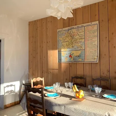 Maison Lumineuse Et Renovee Au Coeur Du Perche Feriehus Malétable