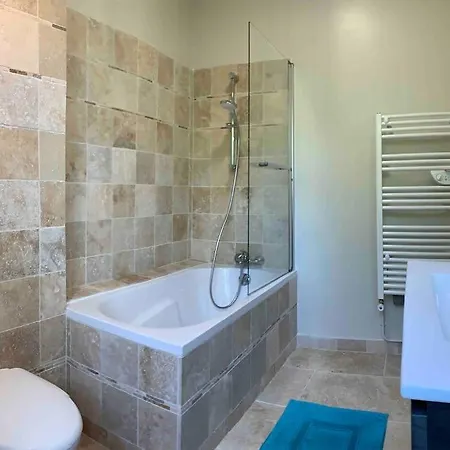 Maison Lumineuse Et Renovee Au Coeur Du Perche Feriehus