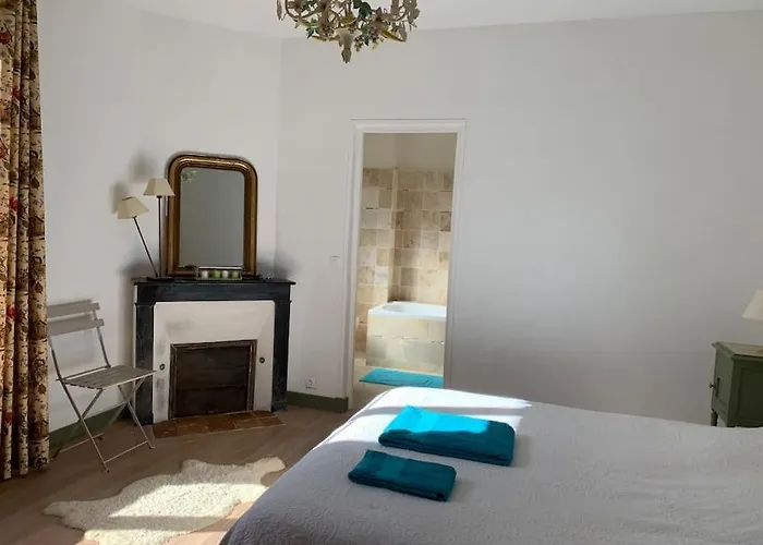 Maison Lumineuse Et Renovee Au Coeur Du Perche *